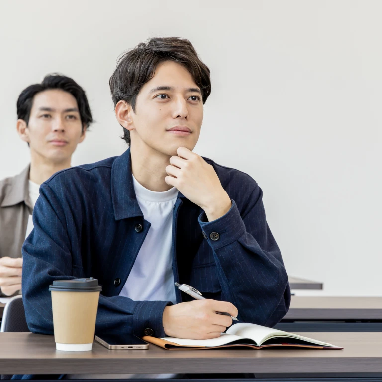効率的に学びたいなら 【スクール】がおすすめ